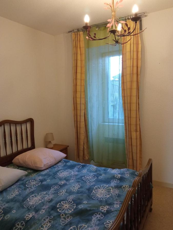 Appartement Centre Petite Ville Poitou Gençay Dış mekan fotoğraf